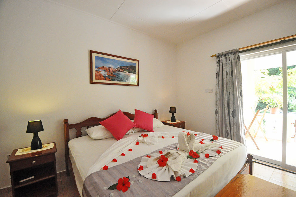 Acquario Guesthouse Anse Volbert Village  Ngoại thất bức ảnh