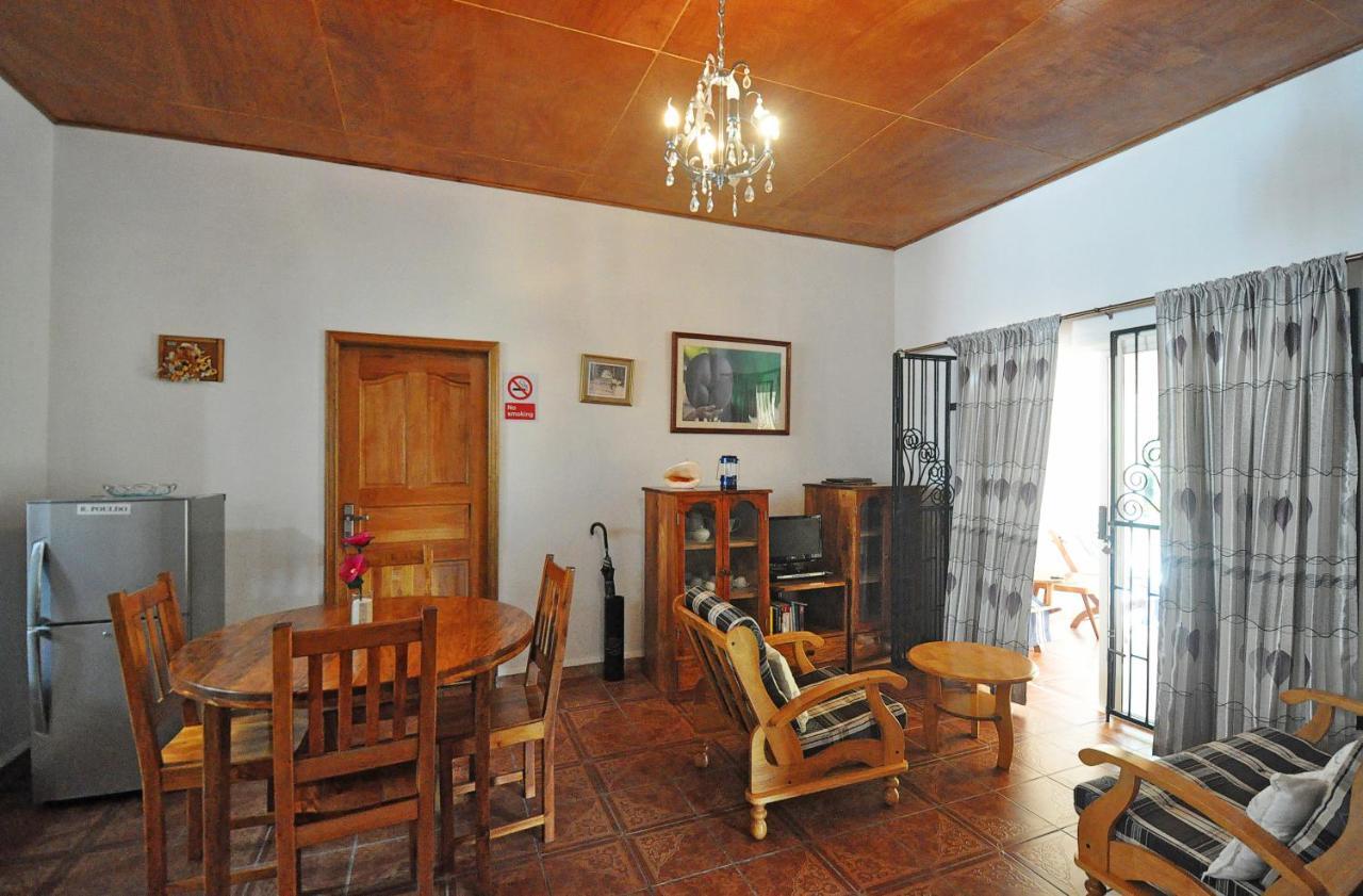 Acquario Guesthouse Anse Volbert Village  Ngoại thất bức ảnh