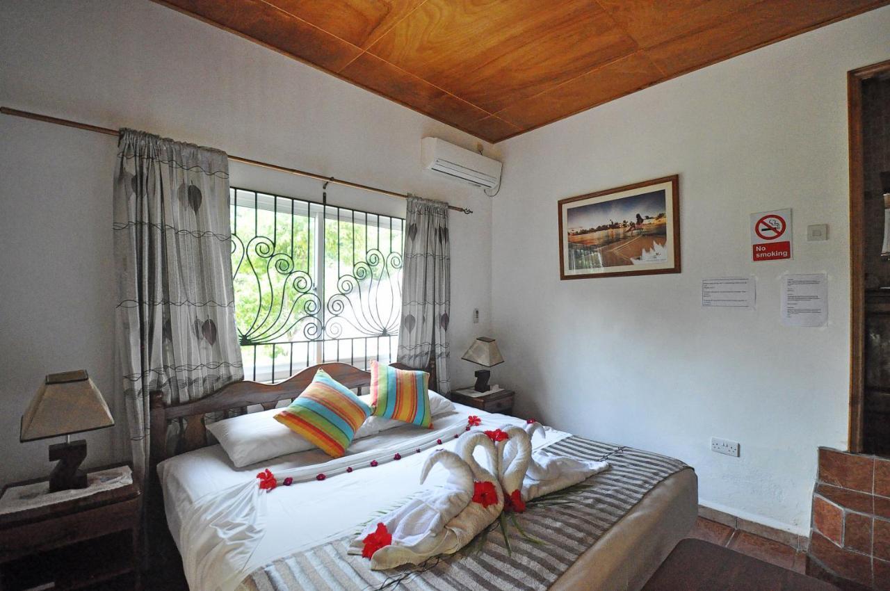 Acquario Guesthouse Anse Volbert Village  Ngoại thất bức ảnh