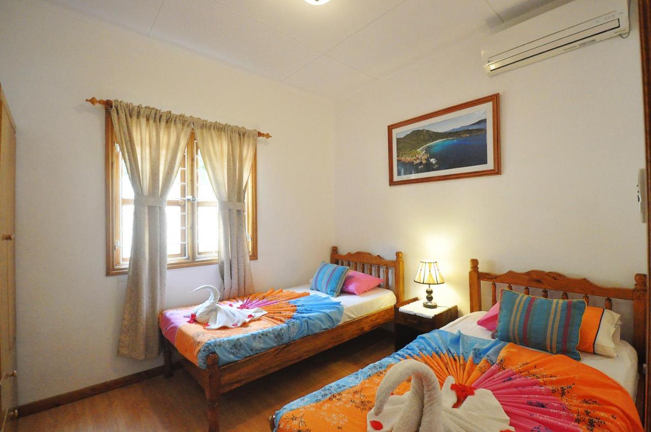Acquario Guesthouse Anse Volbert Village  Ngoại thất bức ảnh